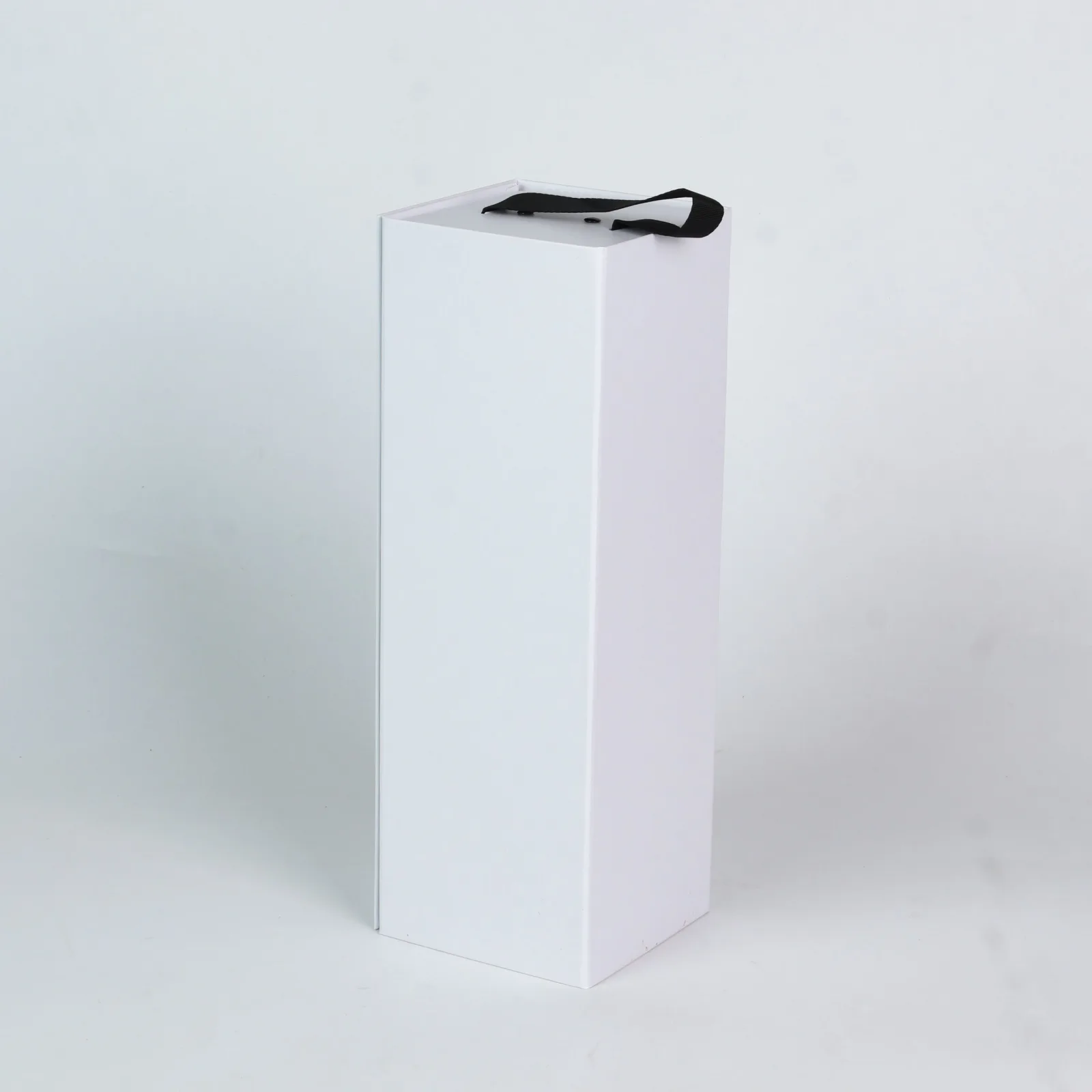 Economical Collapsible Cardboard Wine Box, Three Colors 2